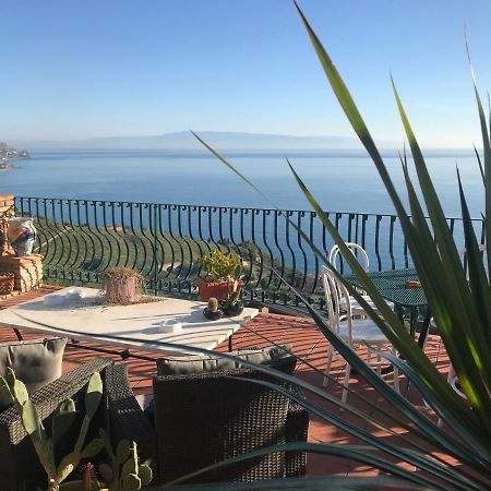 B&B La Terrazza Sul Mare טאורמינה מראה חיצוני תמונה